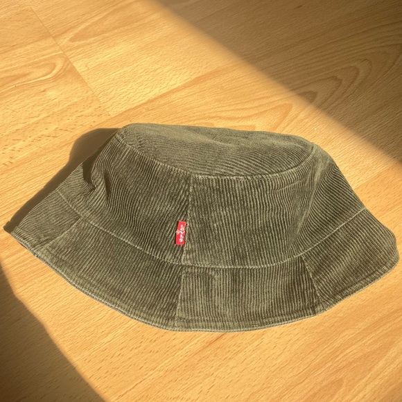 SOLD - Picture 3 of 4